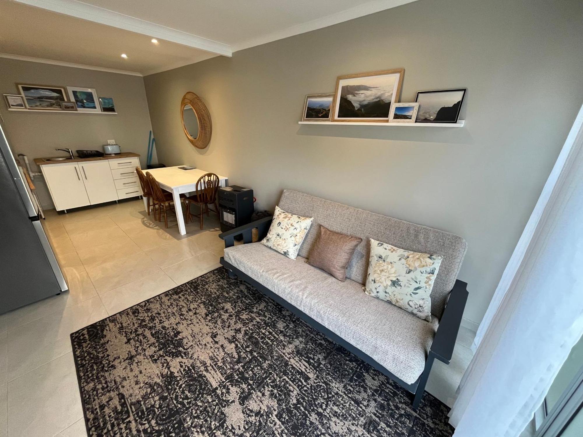 Tuis En Tevrede - 1 Bedroom Flat Hermanus Buitenkant foto